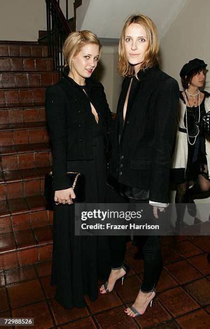 Victoria Traina with her younger sister Vanessa Traina Chanel Fall