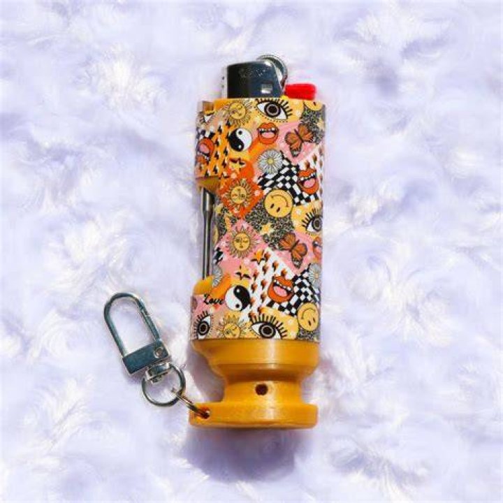 Wild Y2K Bee Blazin' Lighter Sleeve Hemp Wick Lighter W/ Pokie Bee